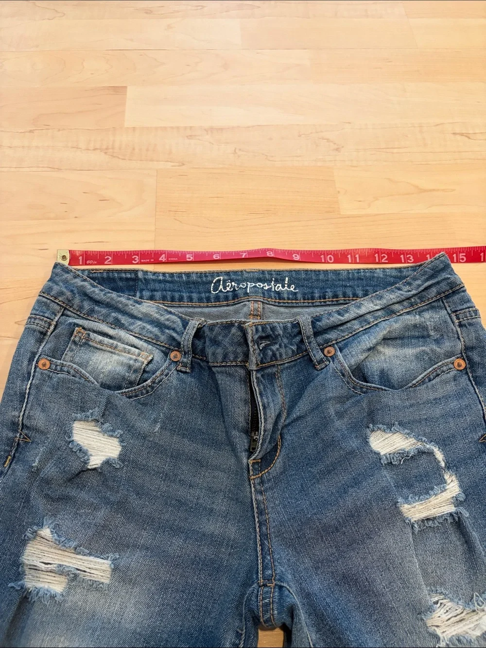 Aeropostale Distressed Low Rise Denim Bermuda Shorts Size 6 Raw Hem Y2K